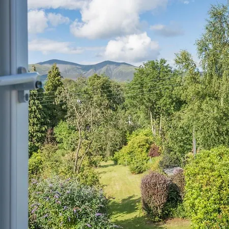 3 Bed In Sz045 * Braithwaite